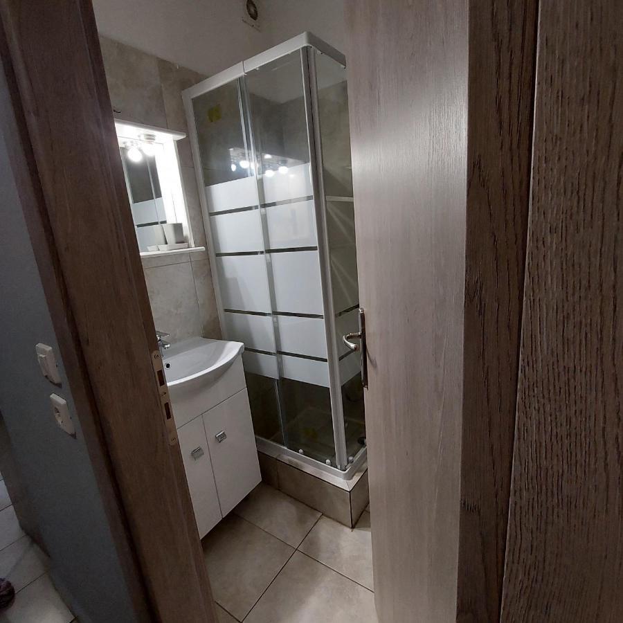 Yolanda Studios Piraeus Luaran gambar