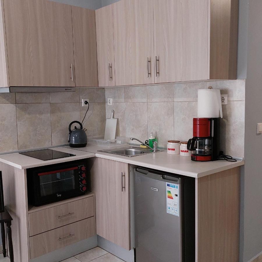 Yolanda Studios Piraeus Luaran gambar